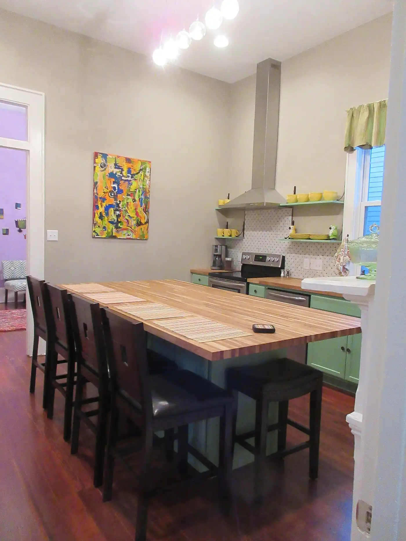 Renovated kitchen and dining space in a flat